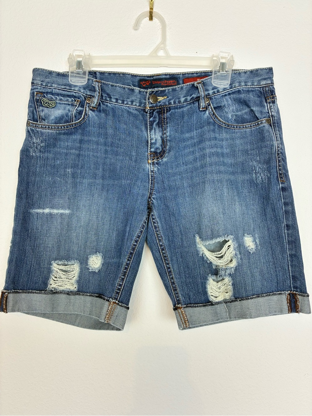 Chip & Pepper Vintage Distressed Bermuda Jorts